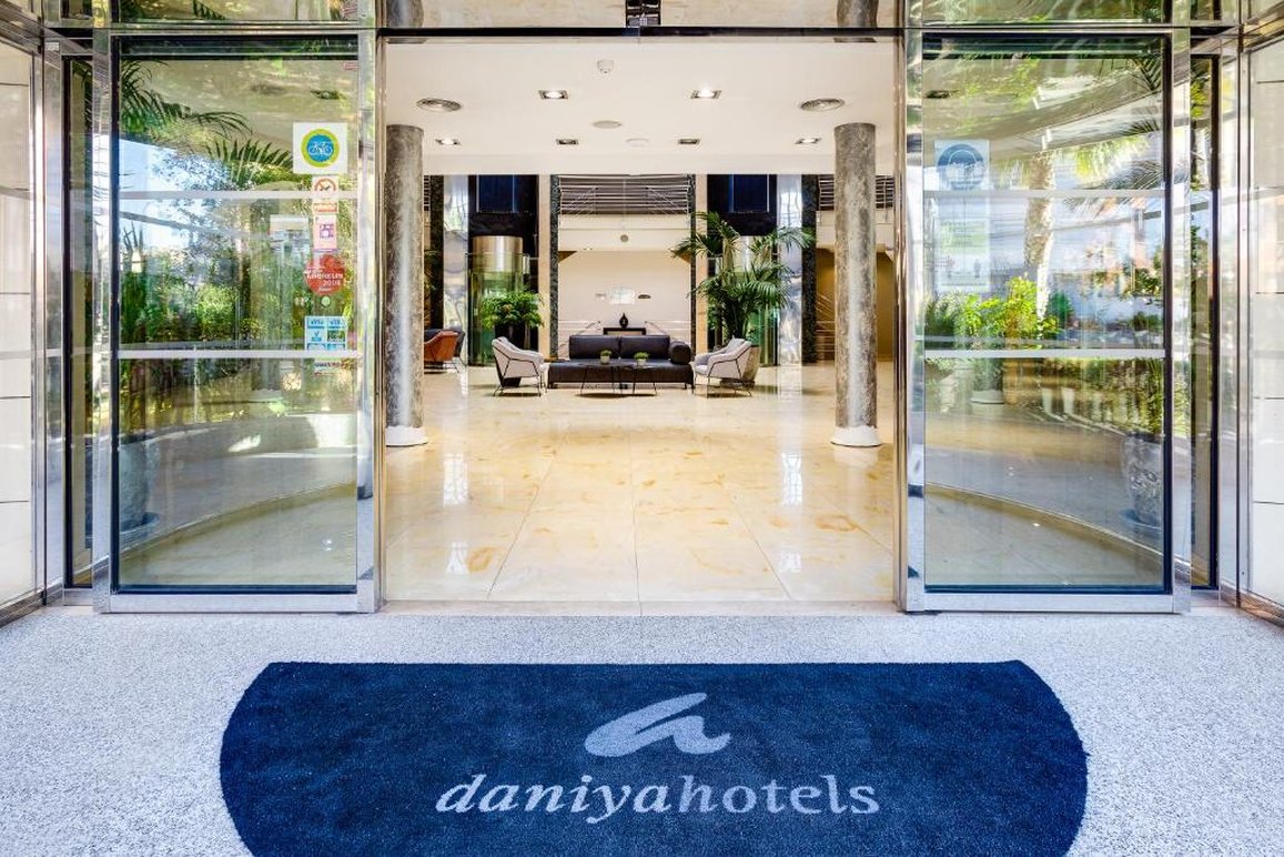 Hotel Daniya Denia 3/50