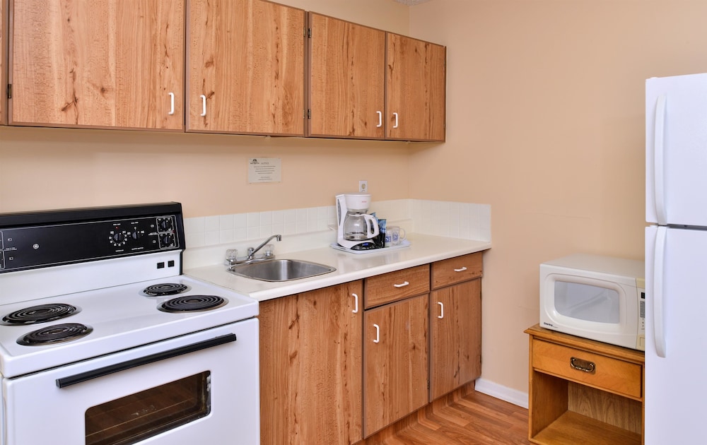 Canadas Best Value Inn Whitecourt 41/51