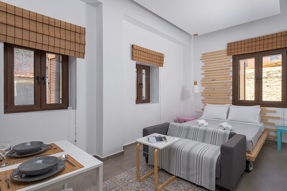 DESIGN, APARTMENT, QUEEN BED