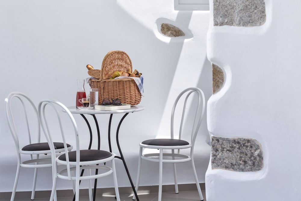 Colours Of Mykonos 32/65