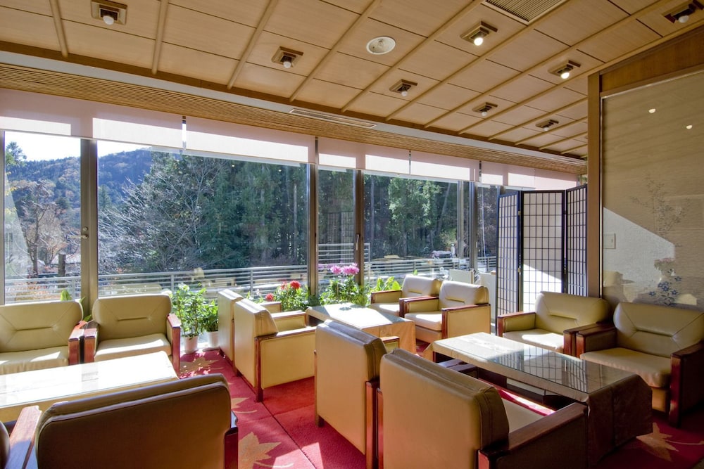 HOTEL SEIKOEN 37/45