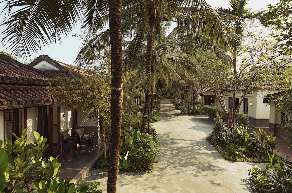 Grand Signature by M Village Hoi An Resort, a brand of Modern Village Lifestyle 65/70