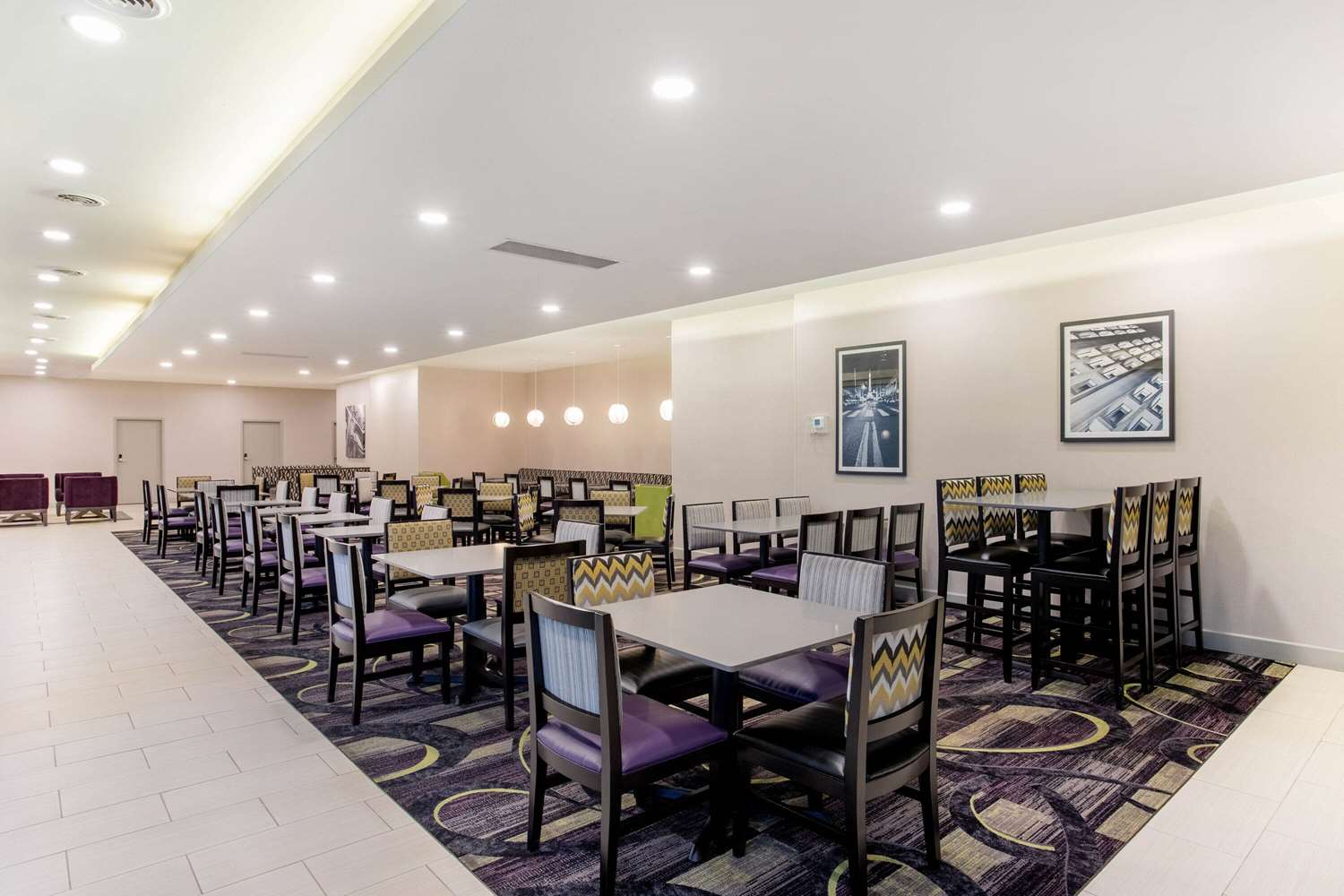 La Quinta Inn & Suites by Wyndham Indianapolis South 34/46