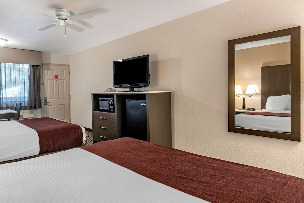 Best Western Orchard Inn 16/31