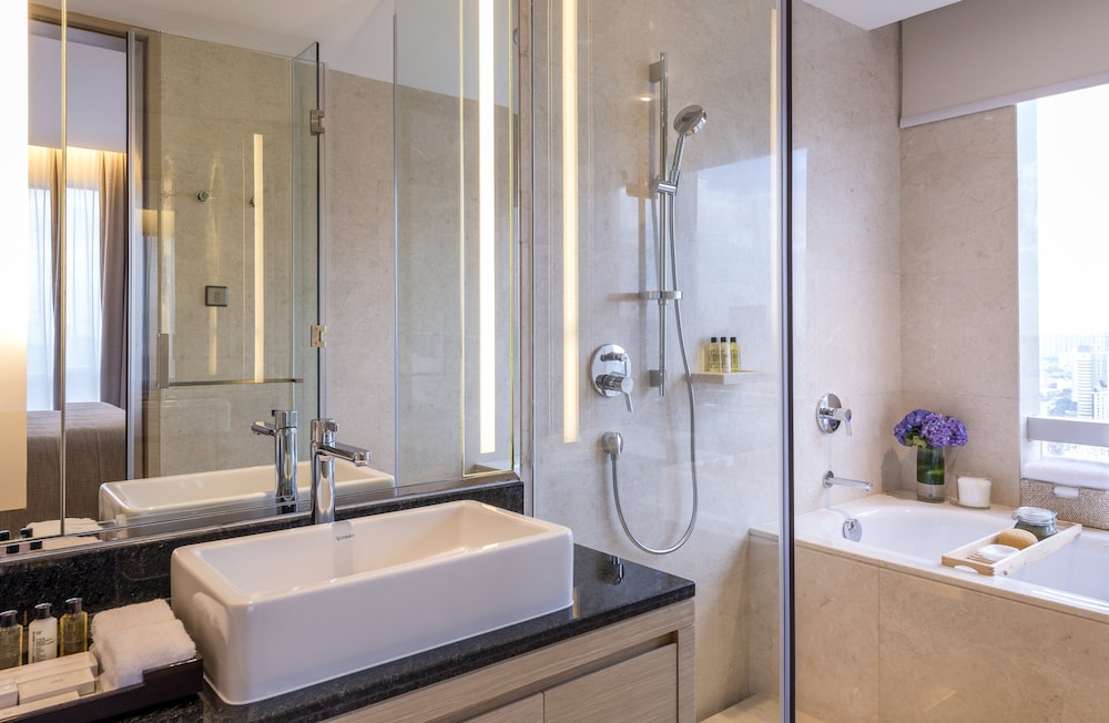 FRASER SUITES GUANGZHOU 23/84