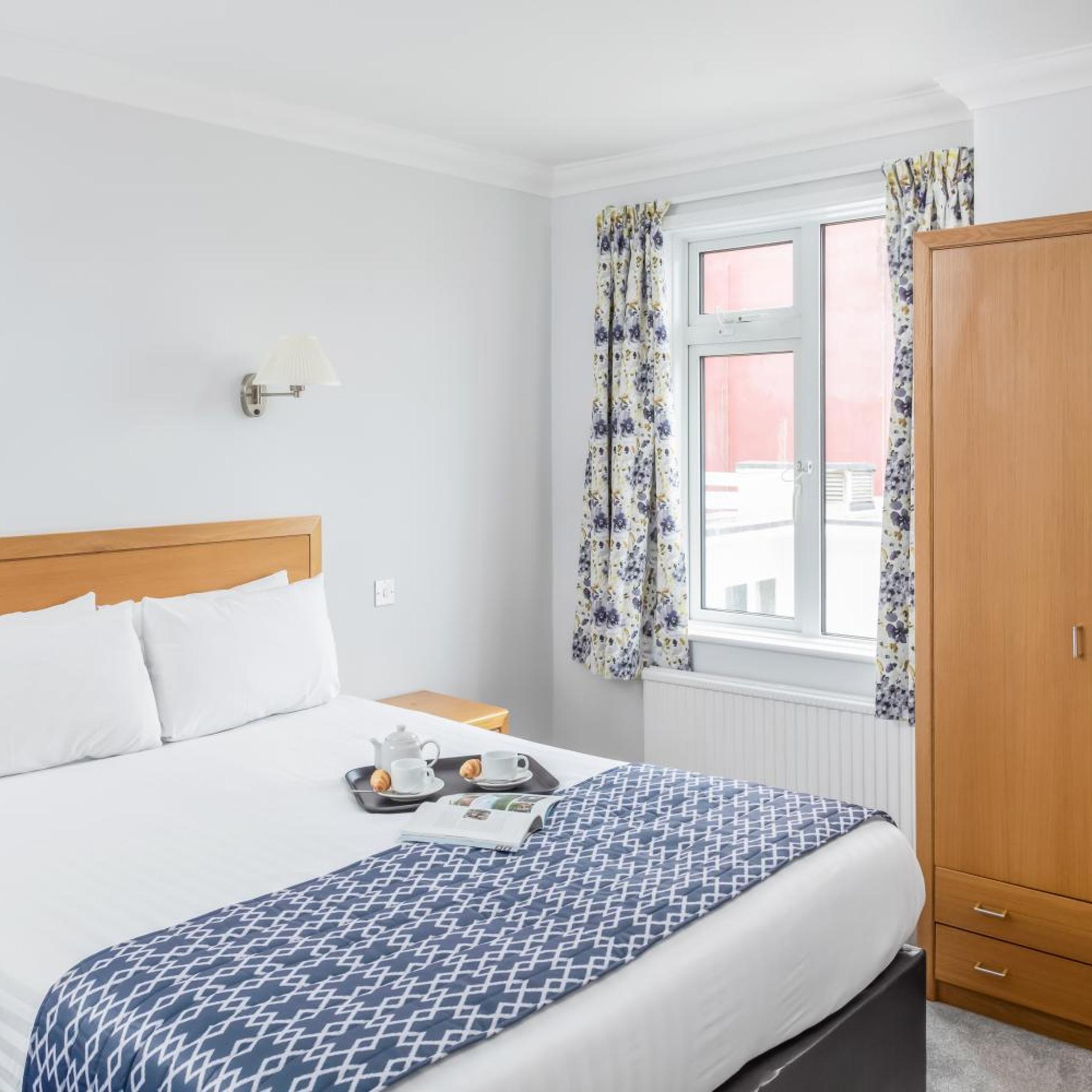 Room, Double Bed