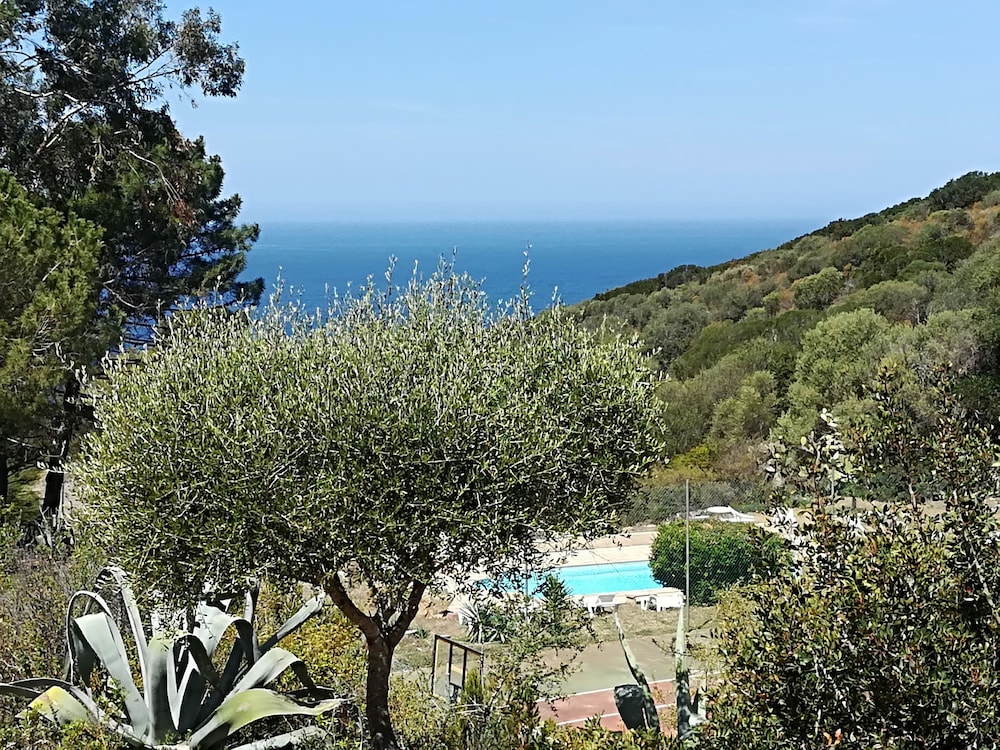 Auberge Ferayola 46/49