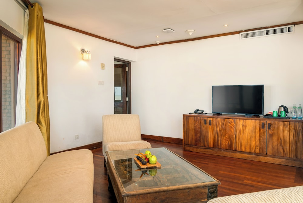 Royal Palms Beach Hotel 43/66