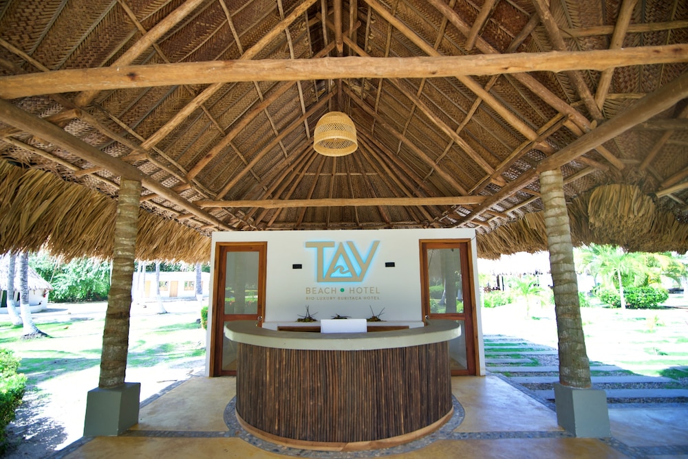 Tay Beach Hotel 12/75