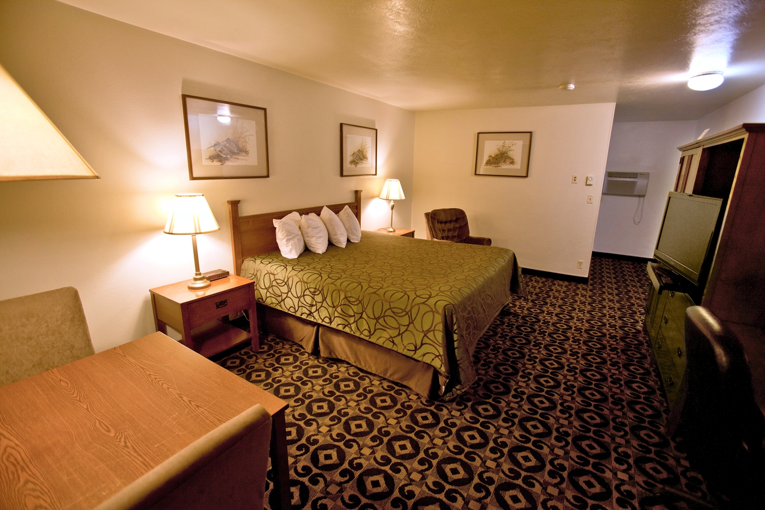 Americas Best Value Inn Roosevelt Ballard 1/6