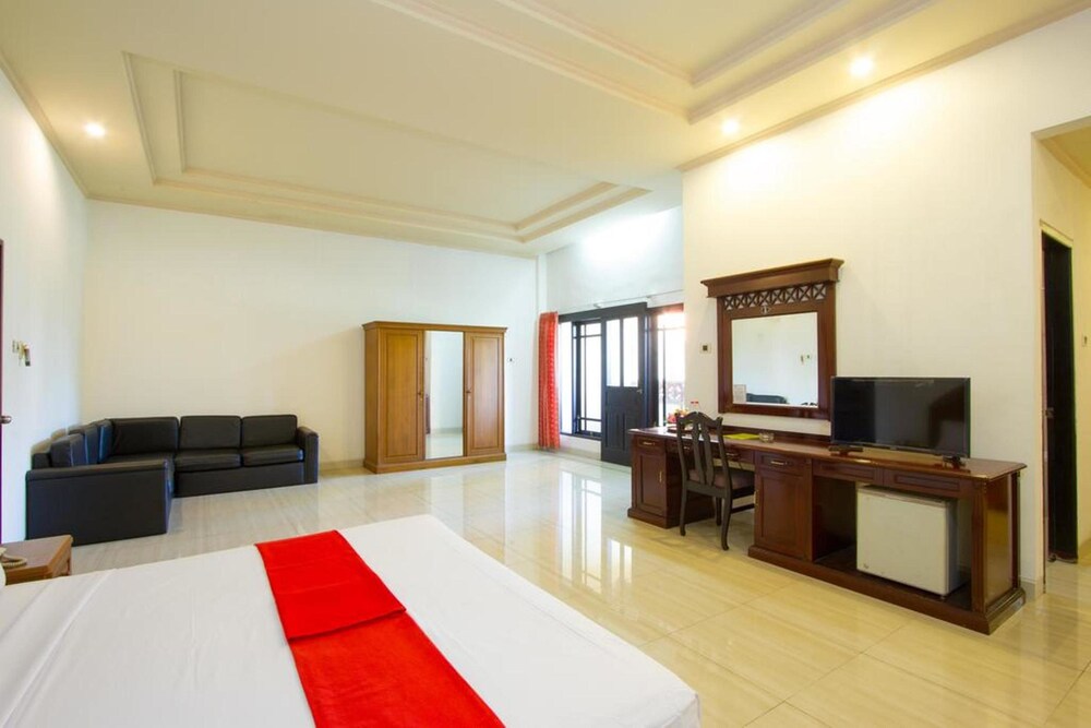 Oranjje Hotel Denpasar 11/56