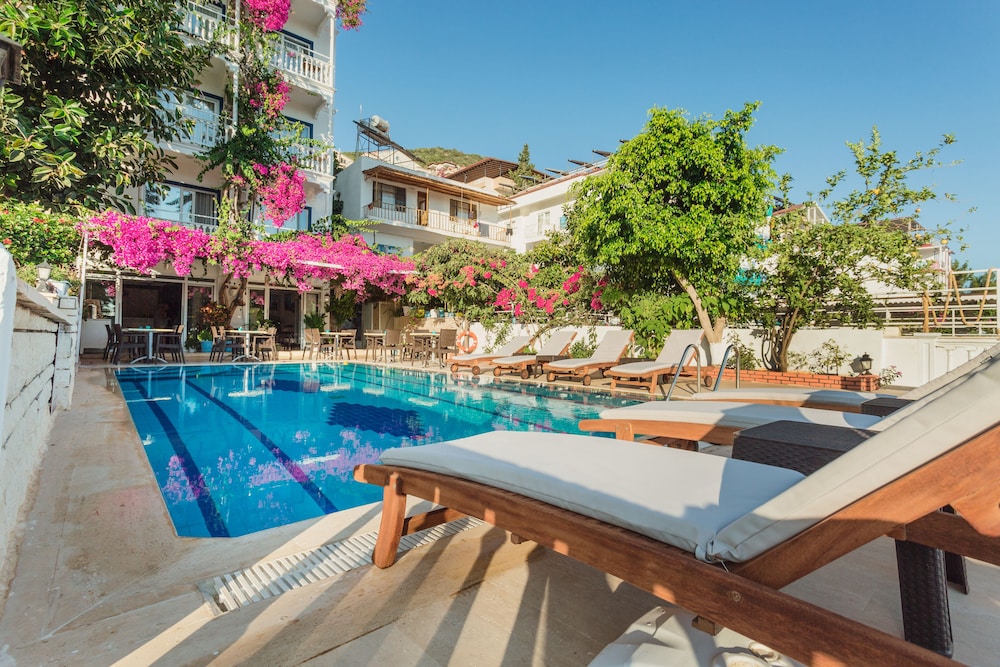 Koza Hotel 28/32