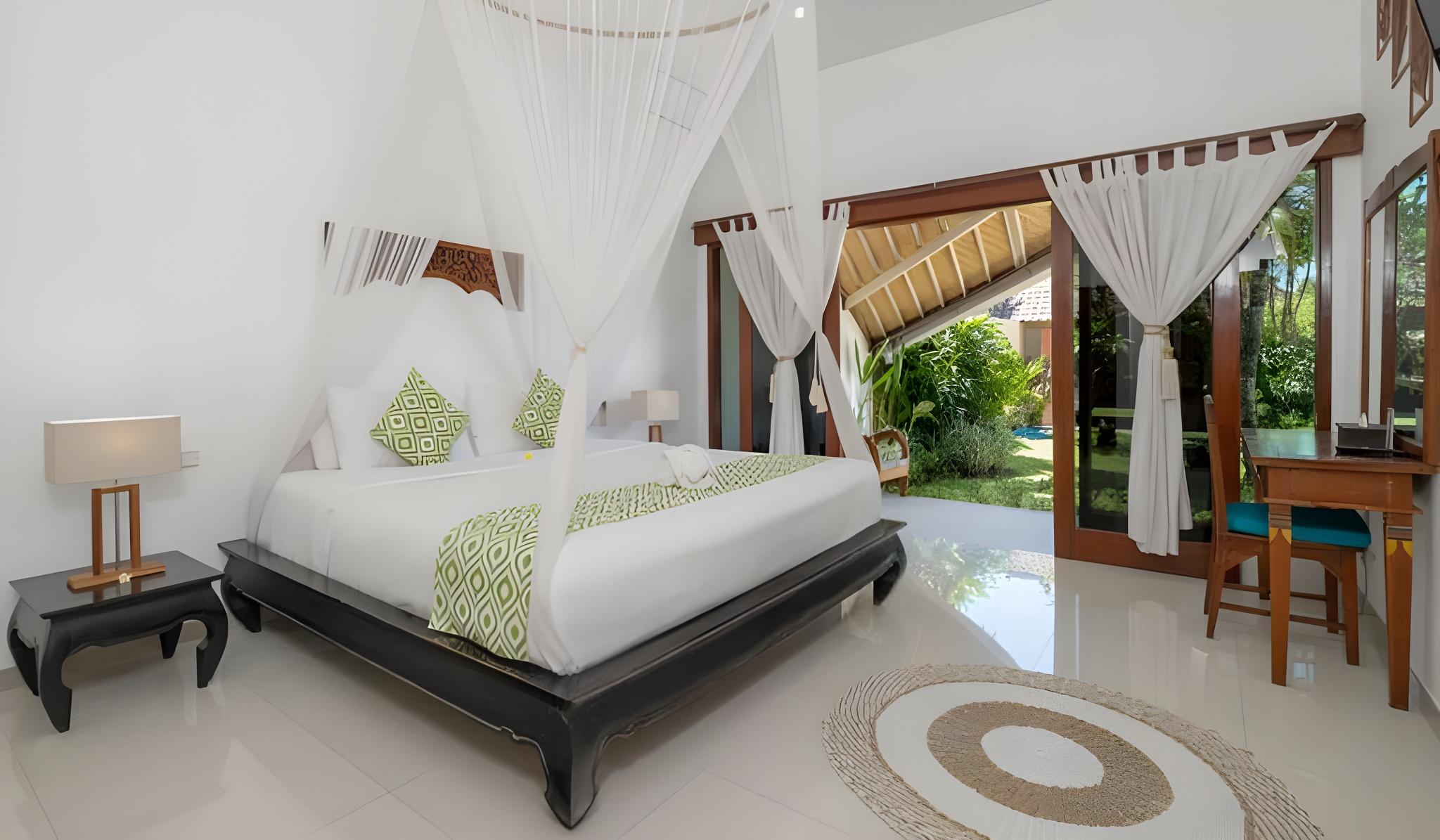 4 Bedrooms, Pool, Villa