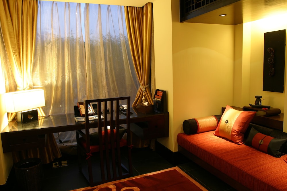 BANYAN TREE LIJIANG 30/50