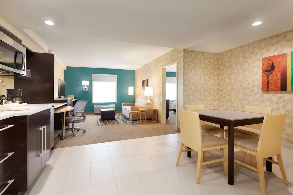 Home2 Suites By Hilton el Paso Airport 37/42