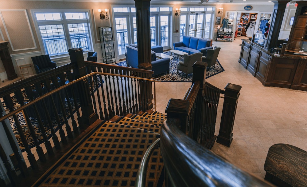 Madison Beach Hotel, Curio Collection by Hilton 56/88
