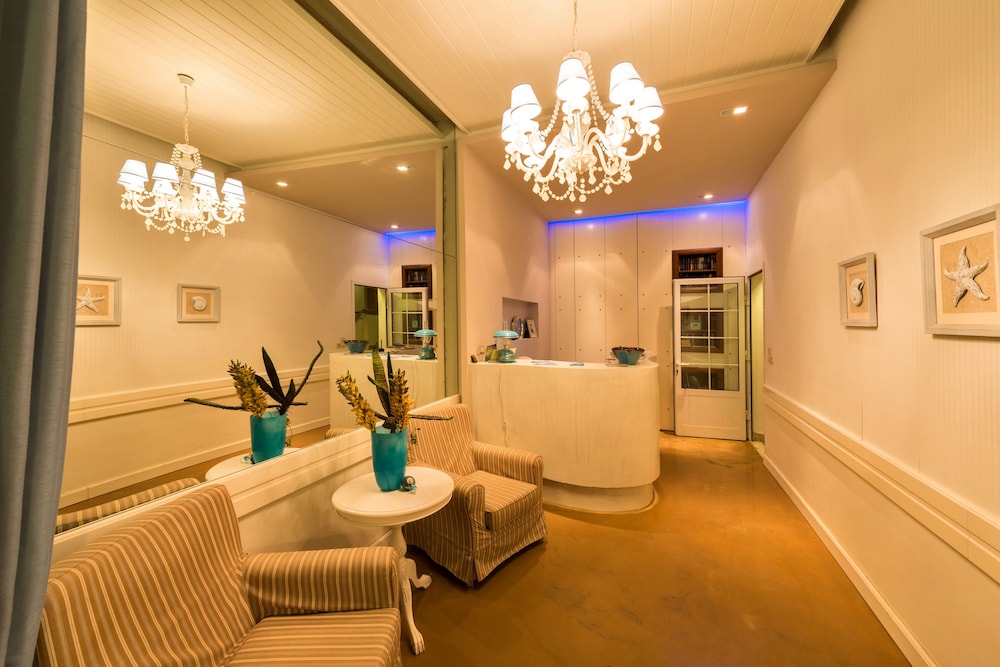 Oasis Beach Hotel Spa 50/76