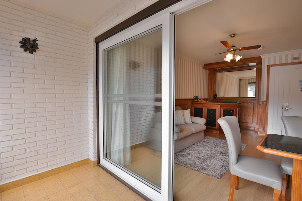 Hotel Serrazul Distributed by Intercity 40/69