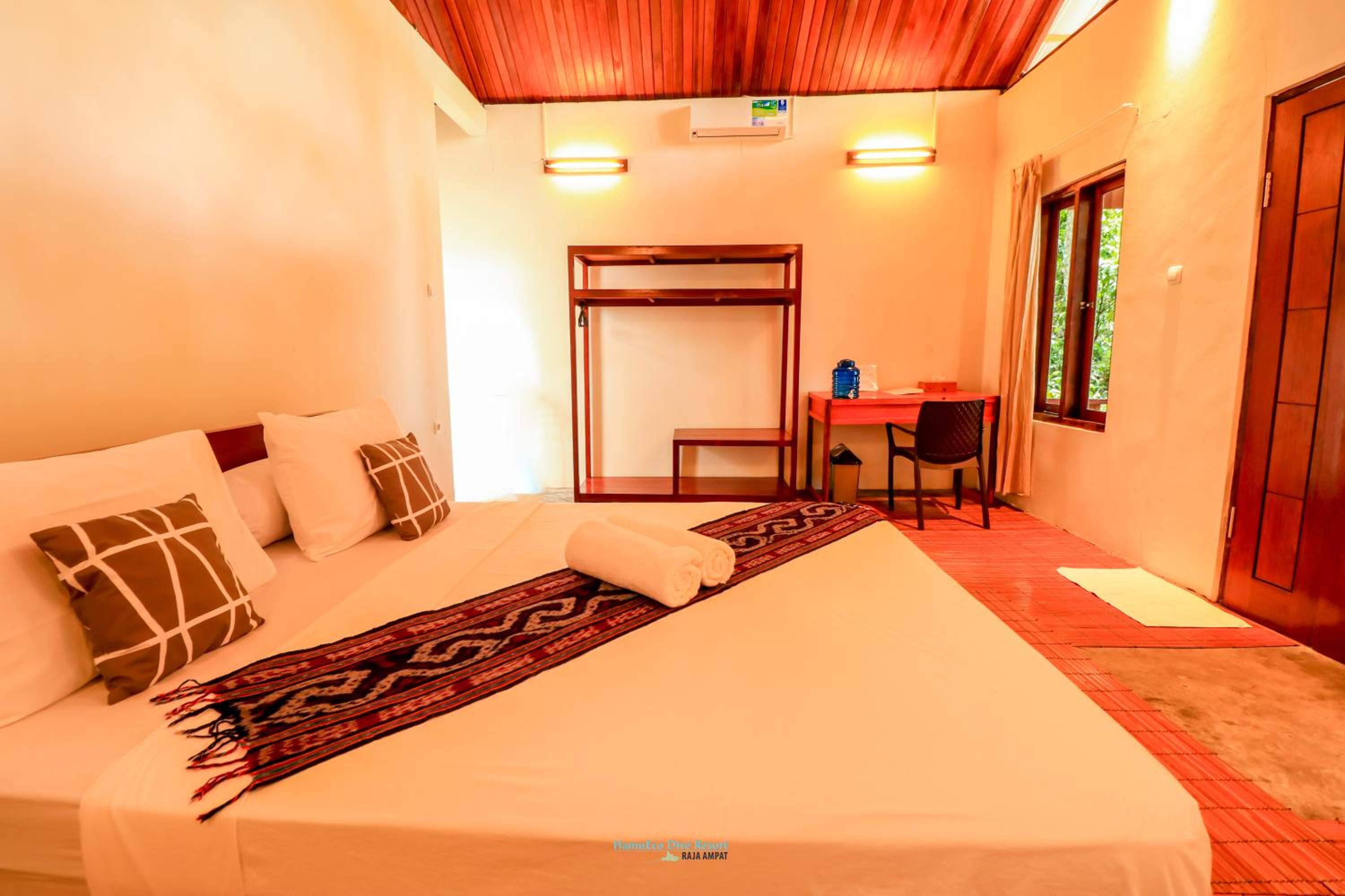 Beach Villa, Queen Bed
