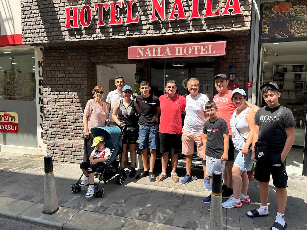 Naila Hotel 61/69