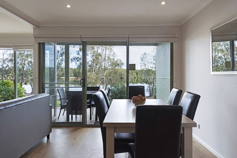 Discovery Parks - Forster 25/32
