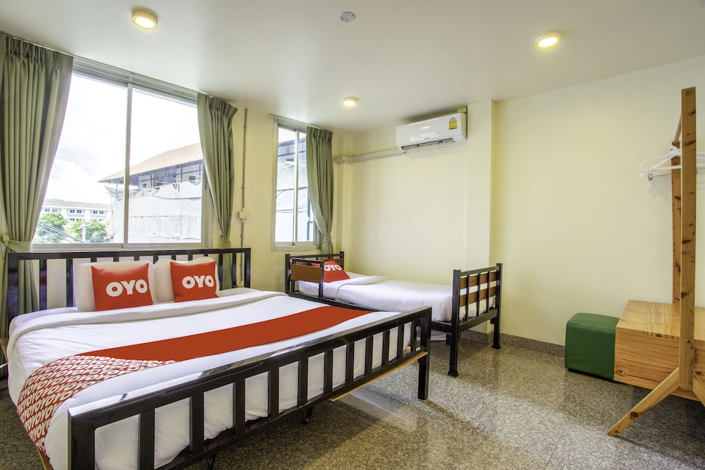 OYO 928 Leaf Hostel 19/55
