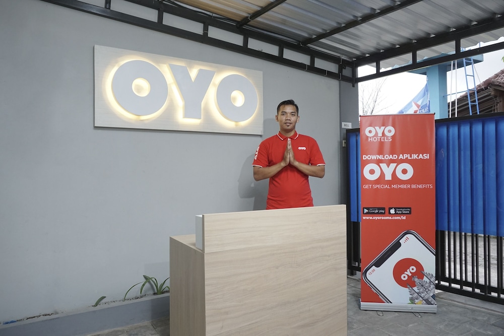 OYO 90033 DeHome Family 4/31