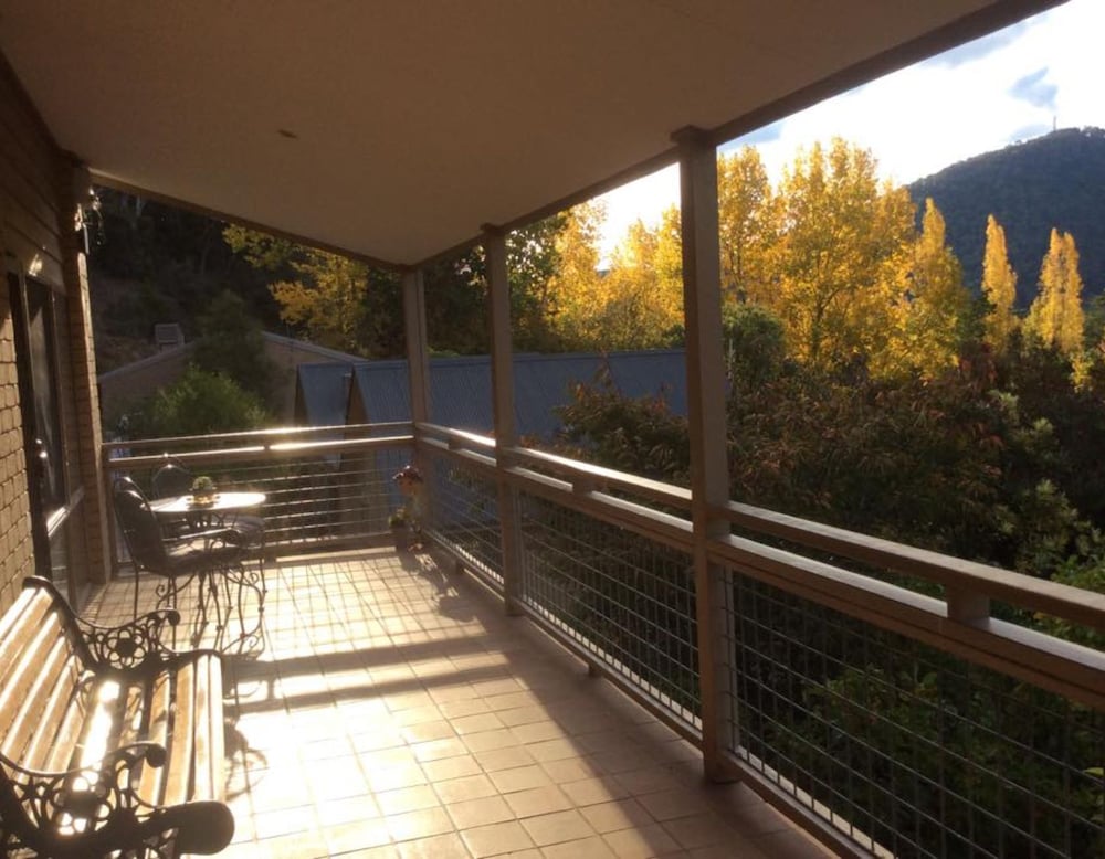 CHESTNUT TREE HOLIDAY APARTMENTS 20/50