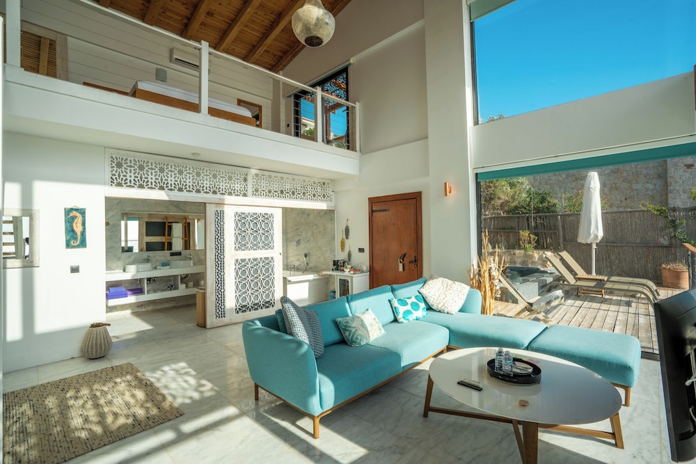 Mandalina Luxury Suites 19/50
