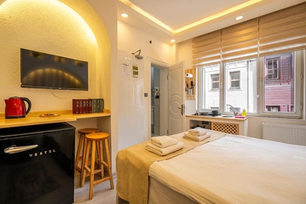 Hotel Emir 14/50