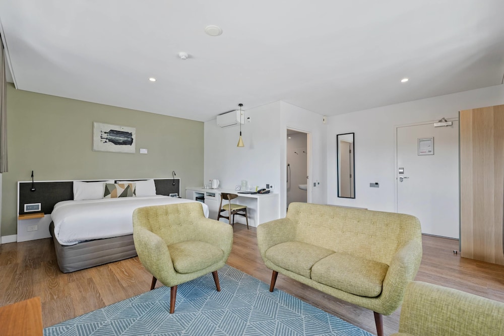 Junior Suite, King Bed