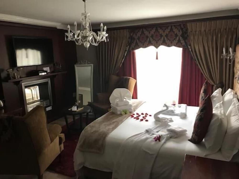 Eagle Rock Executive Guest House 10/35