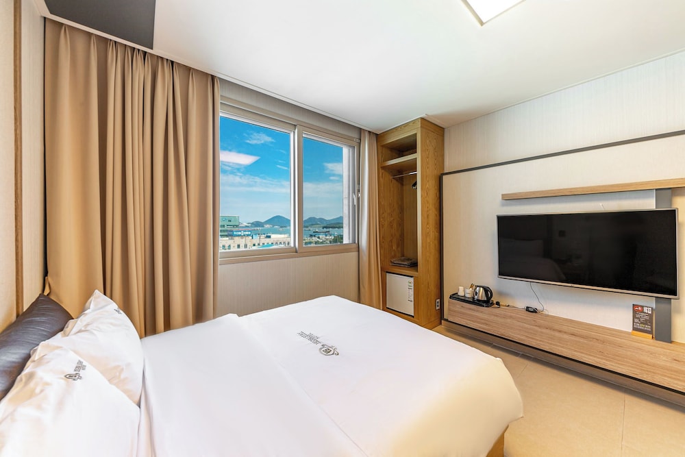 Yeosu Stay Hotel 8/53