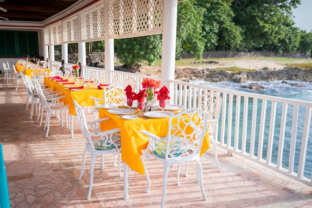 FRANKLYN D. RESORT AND SPA 35/50