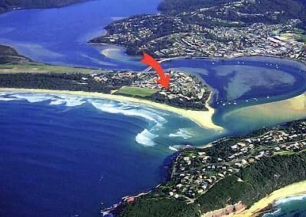 MERIMBULA BEACH APARTMENTS 8/9