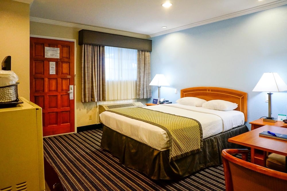 Hotel Parmani 3/26