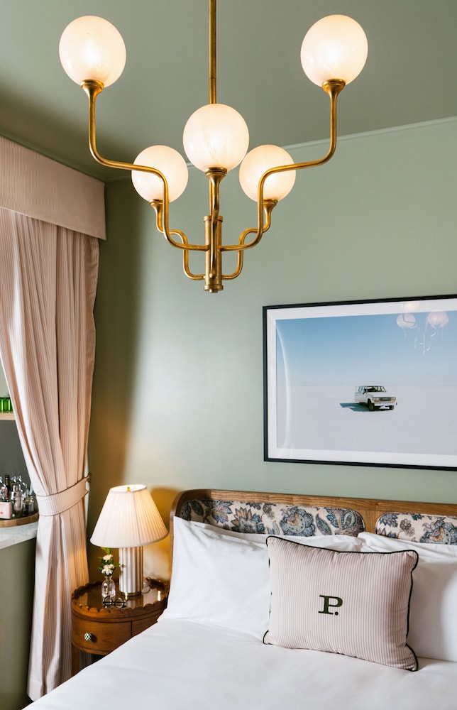 Palihouse Hyde Park Village 17/50
