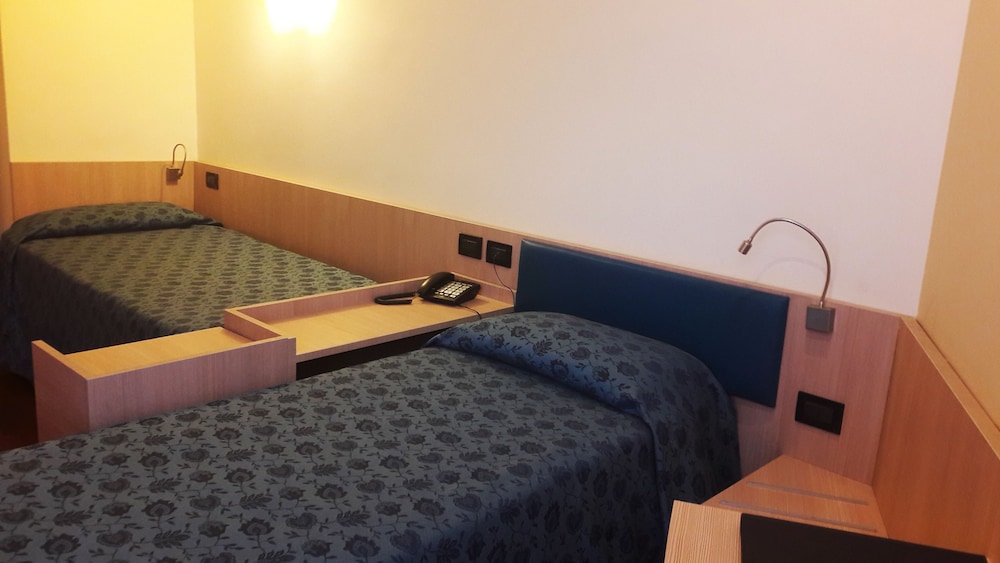 Hotel Esperia 11/71