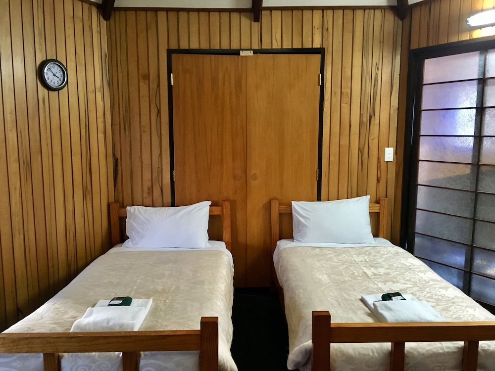 Pure Motel & Guest House 39/75