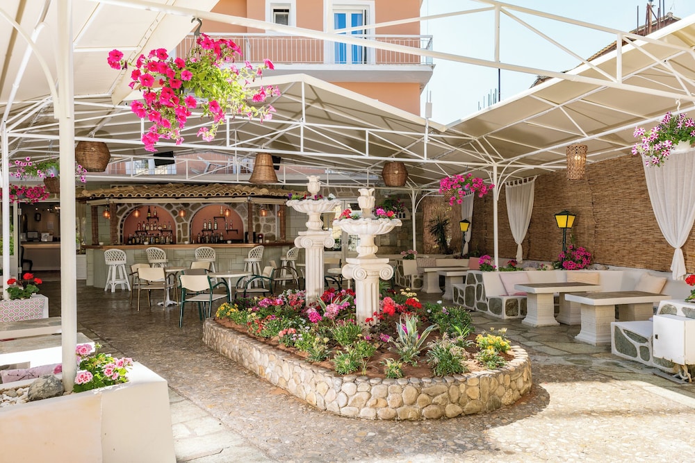 Sirena Beach Hotel 14/56