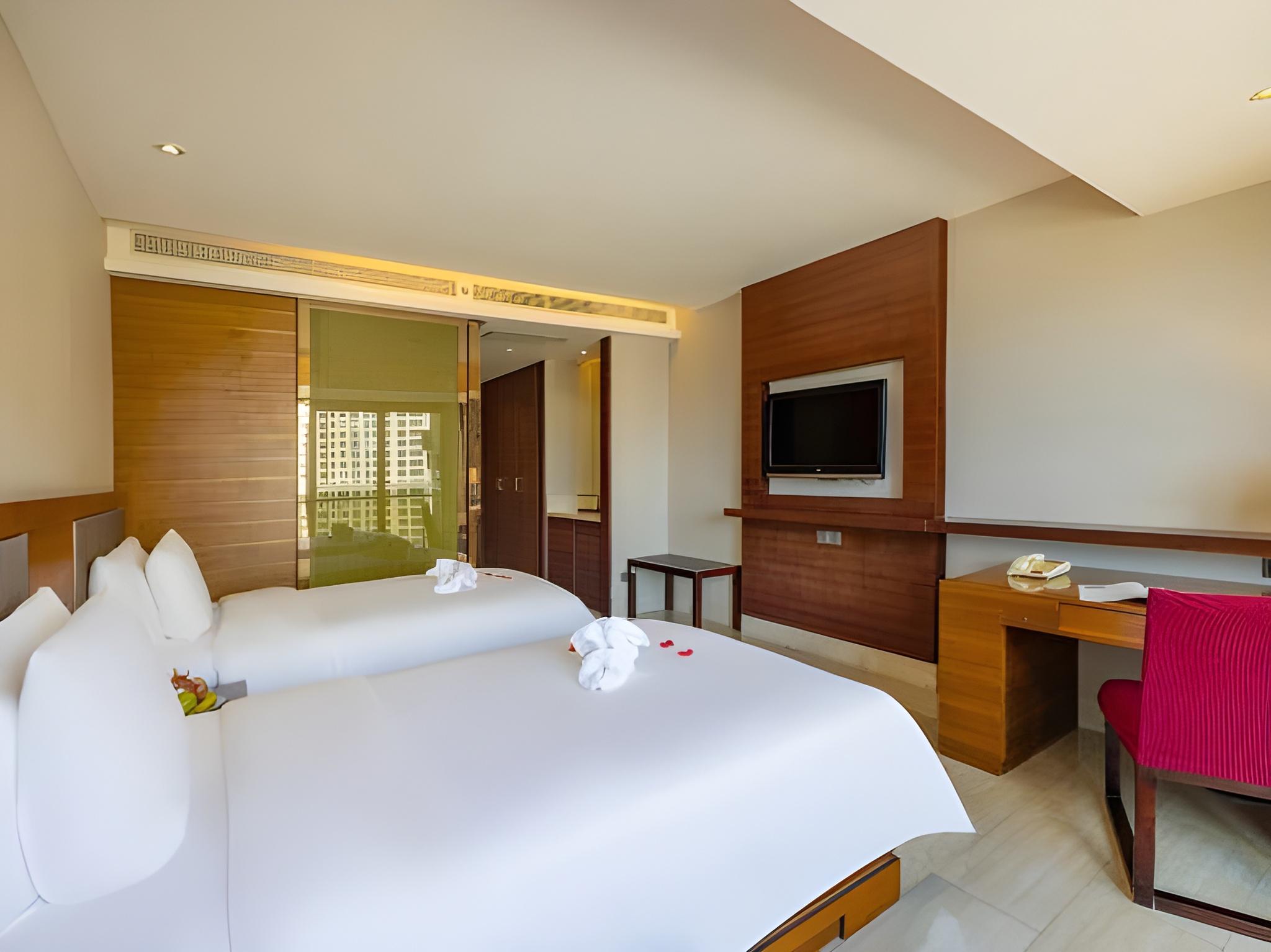 Light, Luxury, 2 Beds