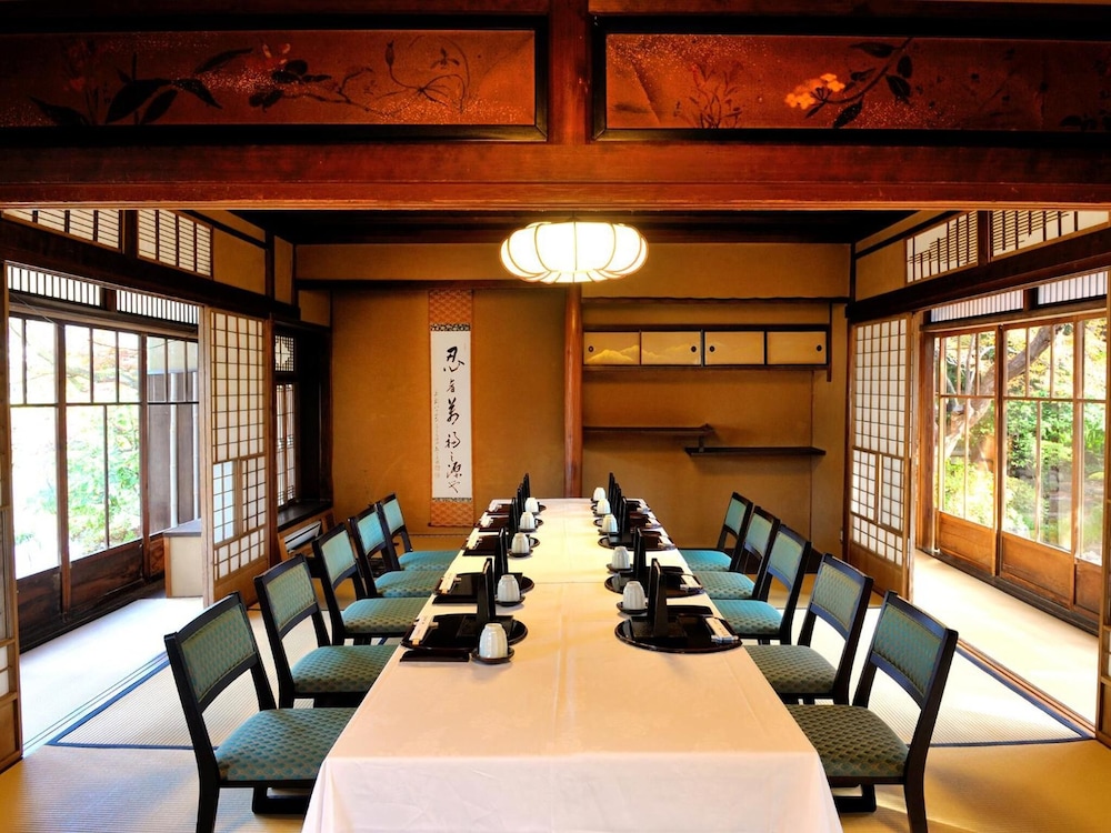 Heihachi Tea House Inn 29/40