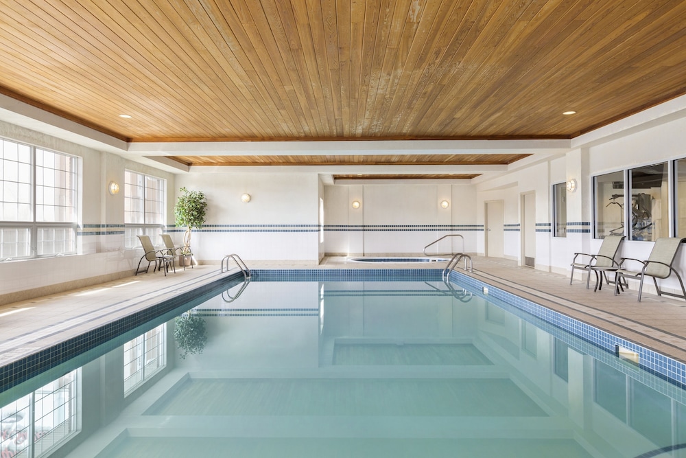 Country Inn & Suites by Radisson, Calgary-Northeast 4/35