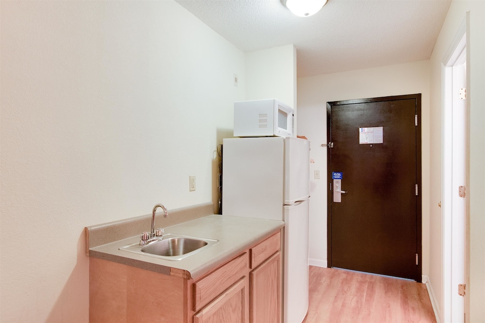 Motel6 Hinesville, GA 20/44