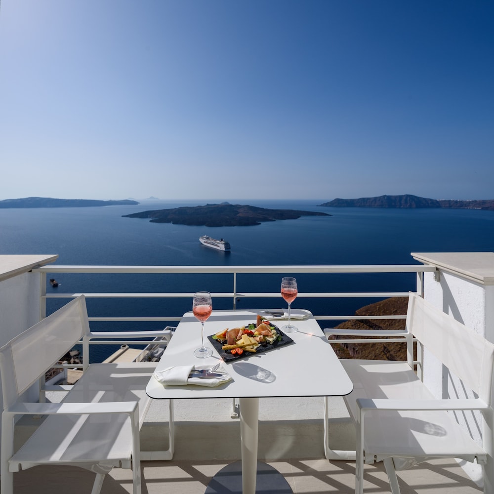 Nefeles Luxury Suites 35/49