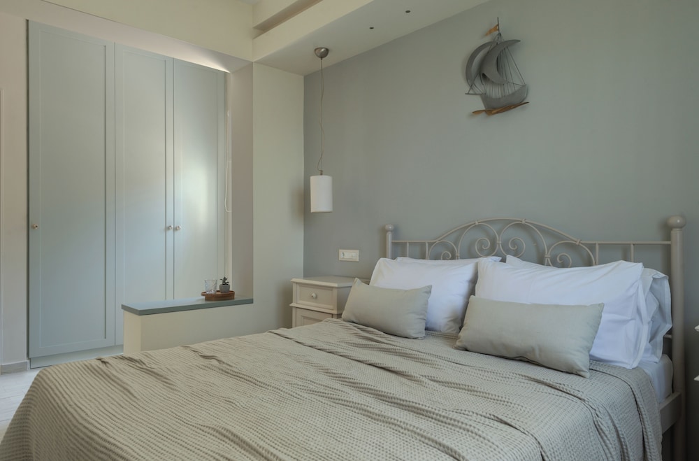 1 BEDROOM, APARTMENT