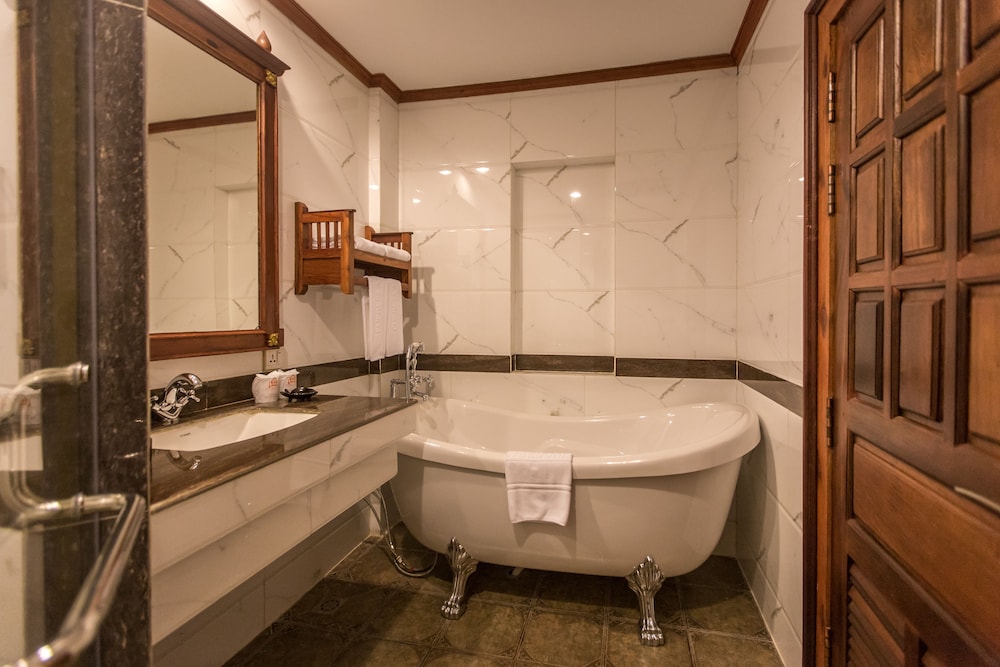 Empress Residence Resort And Spa 31/73
