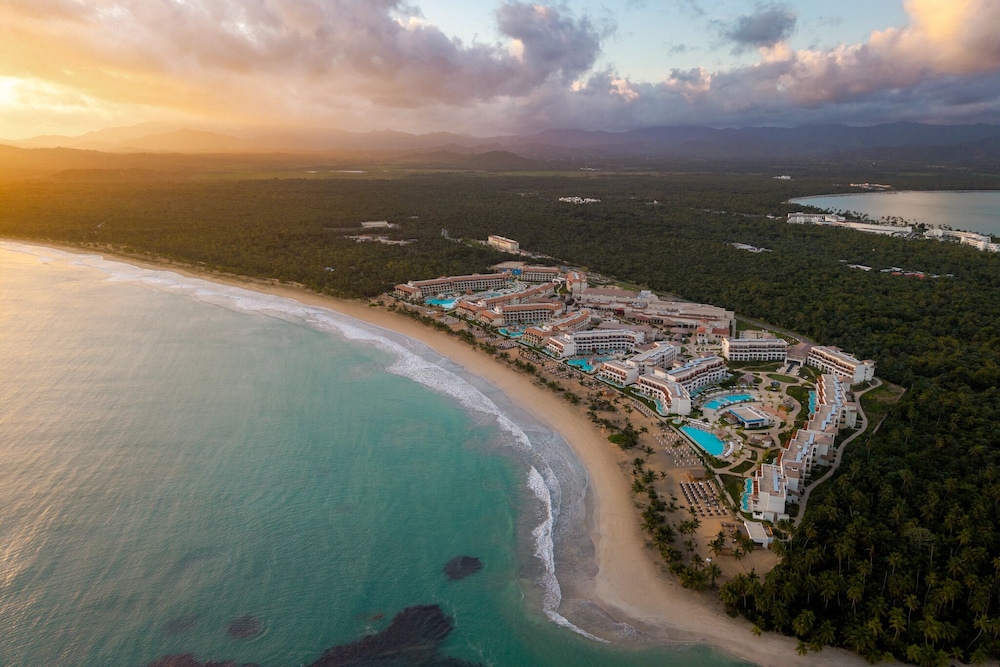 SECRETS PLAYA ESMERALDA RESORTS & SPA 48/50