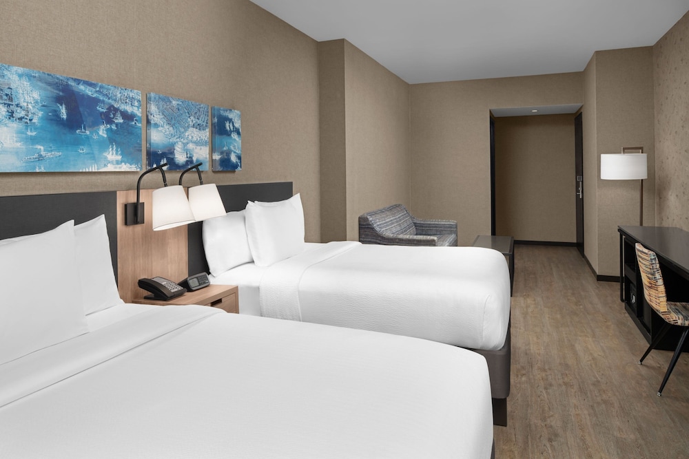Courtyard by Marriott New York World Trade Center Area 21/49