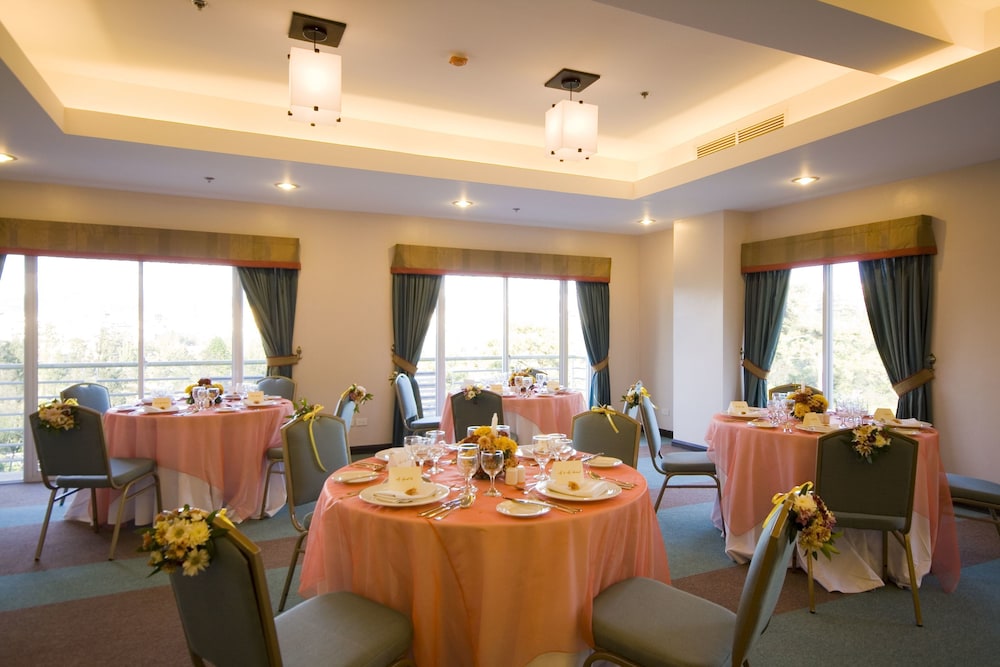 Baguio Burnham Suites 10/18